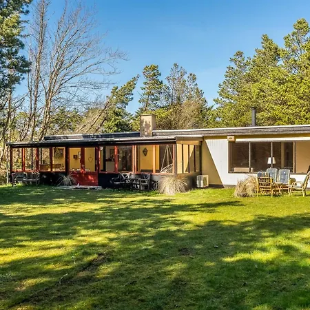 Anelle - 1km From The Sea By Interhome