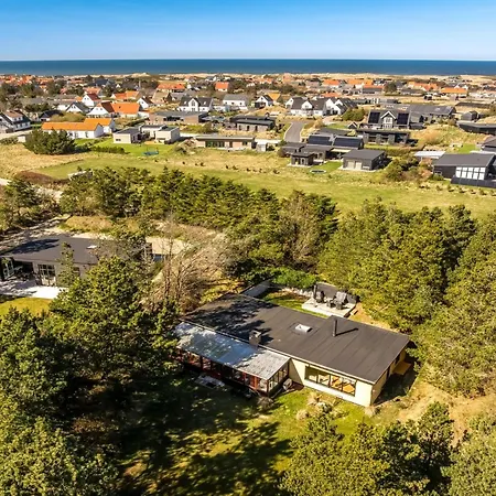 Anelle - 1km From The Sea By Interhome *
